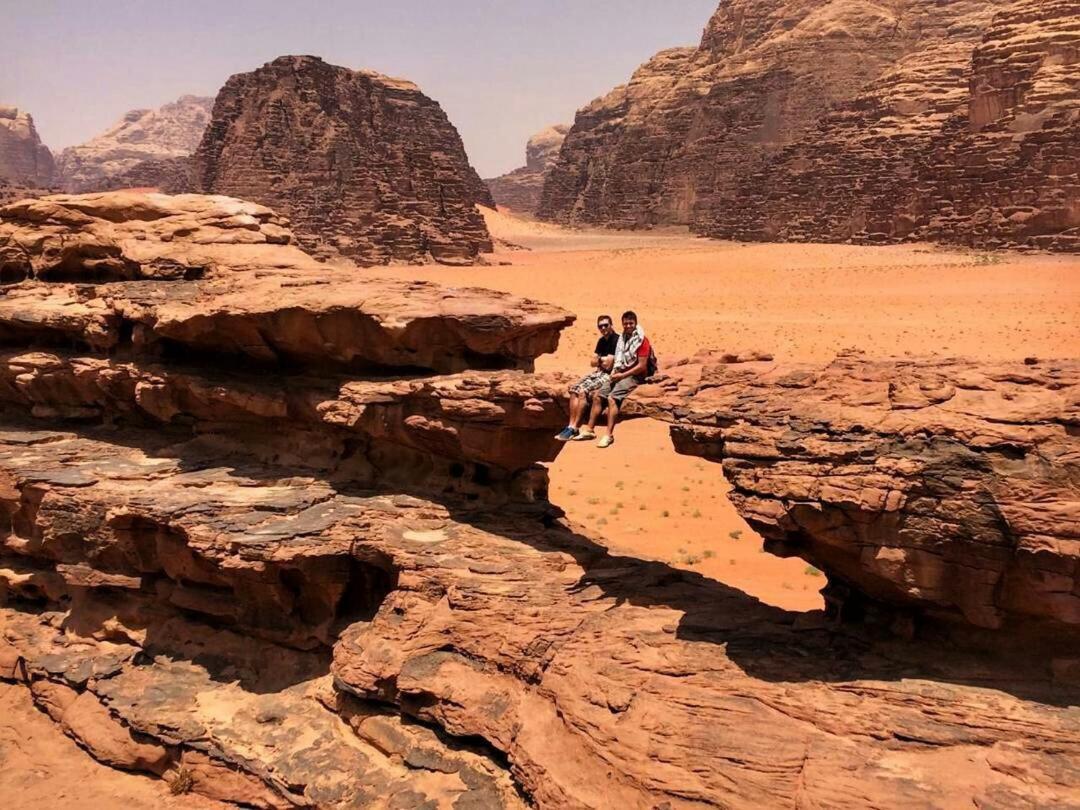 Desert Sunset & Tour Hotel Wadi Rum Exterior foto