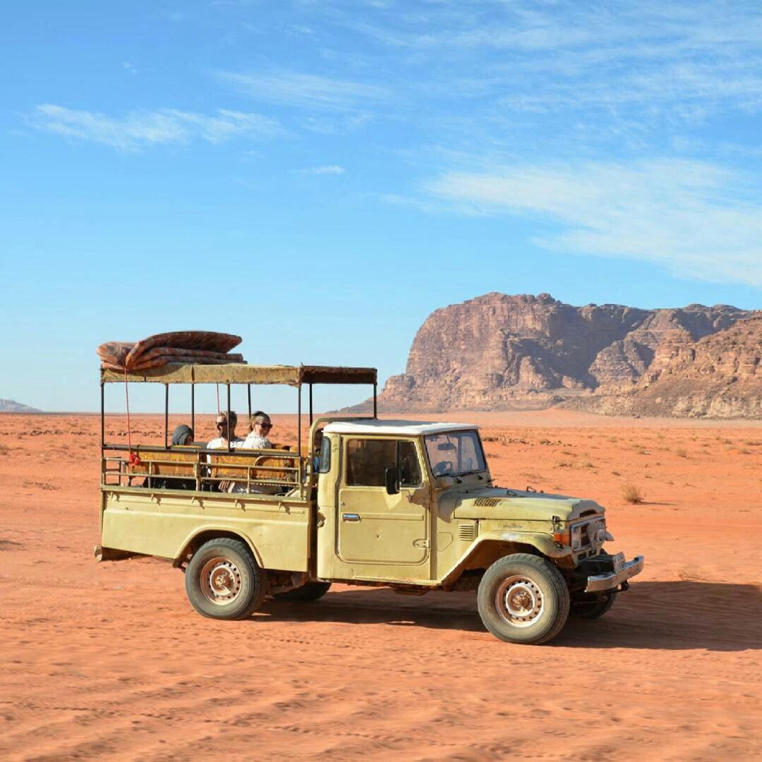 Desert Sunset & Tour Hotel Wadi Rum Exterior foto